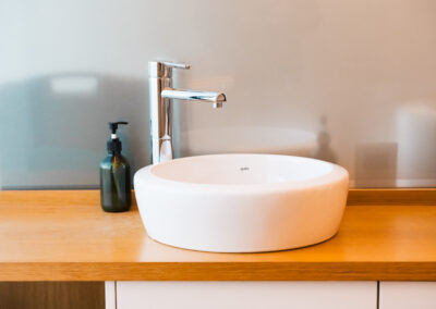 lavabo moderno blanco